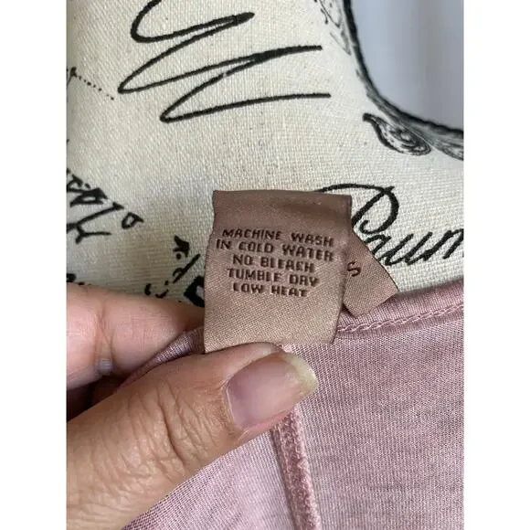 XCVI Dusty Rose Cold Shoulder V-Neck Relaxed Fit Tunic Small - Picture 10 of 11